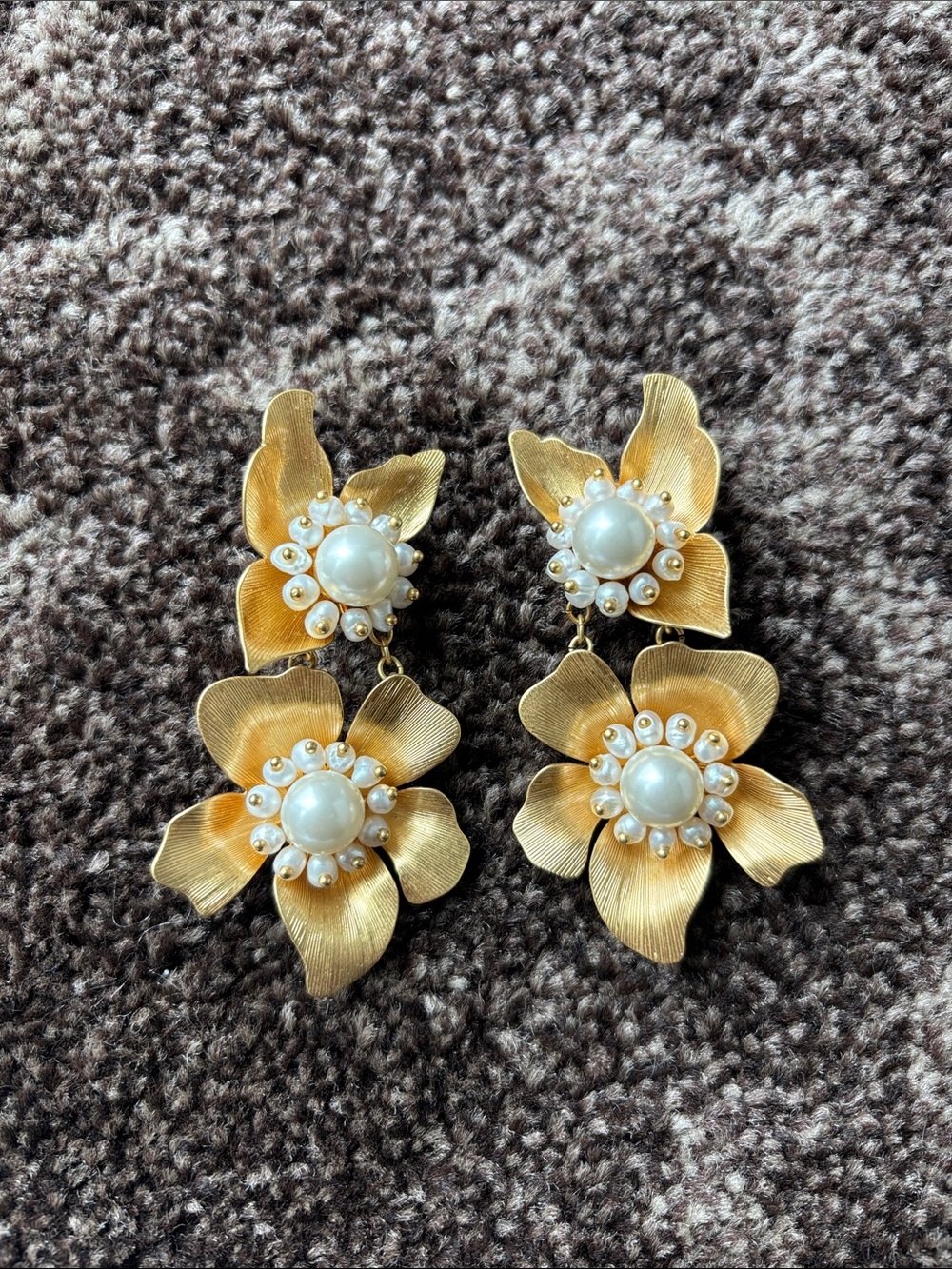 Kate Spade Gold Floral Pearl Drop Earrings - Elegant Statement Jewelry